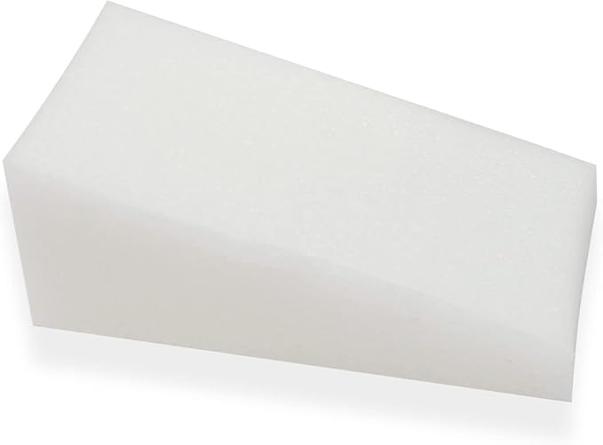 Amazon Basics Cosmetic Foam Wedges for Makeup Application and Blending, 32 Count