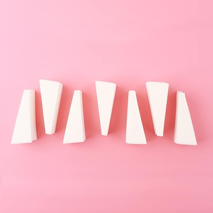 Amazon Basics Cosmetic Foam Wedges for Makeup Application and Blending, 32 Count