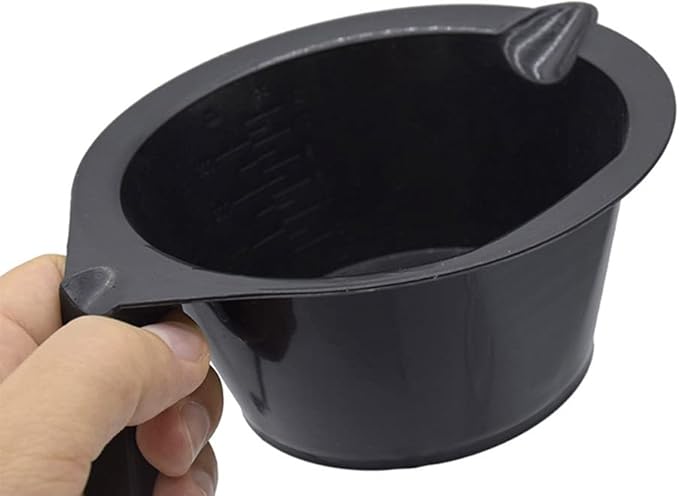 Magic Collection Handle and Pouring Lip Mixing Bowl and Dye Brush with Hook
