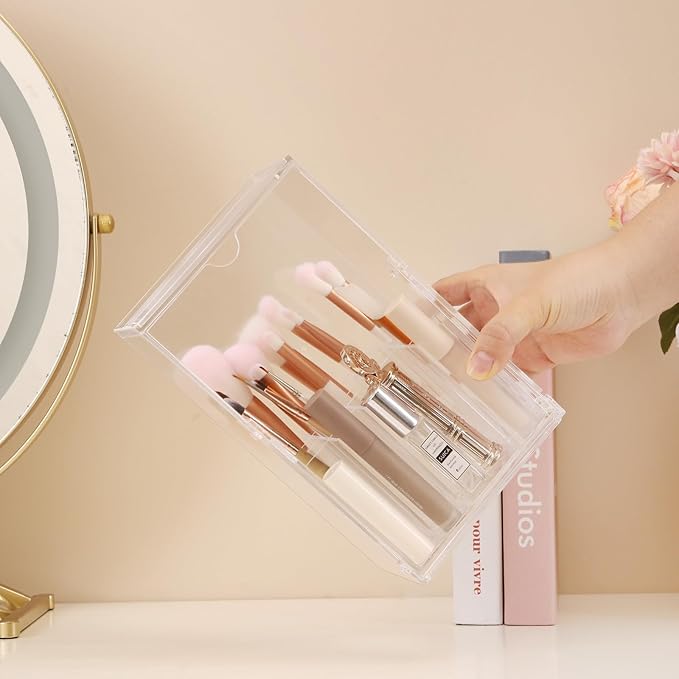 Acrylic Makeup Brush Holder with Slanted Flip-Top Lid - Clear Dustproof Cosmetic Make up Brush Organizer and Storage Box - Large Capacity 17-Slots Container for Vanity Brushes (Transparent)