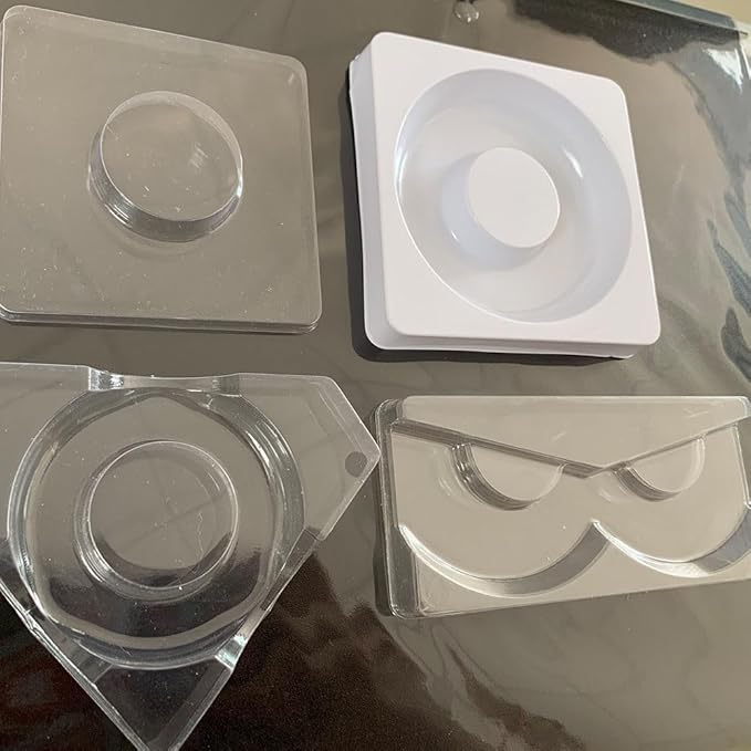 20 Pieces Eyelash Tray Holder Plastic Lash Tray Holder Square Eye Lash Tray Empty Eye Lash Tray Holder Plastic False Eyelash Trays Container Eyelash Storage Case Box(Clear, 7cm)