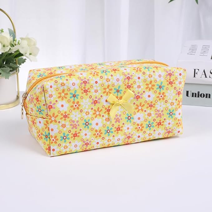 Floral Quilted Cotton Makeup Bag for Women, Large Capacity Travel Cosmetic Pouch with Zipper, Cute Toiletry & Brush Organizer, Kawaii Makeup Storage Case – Yellow Sun Flower