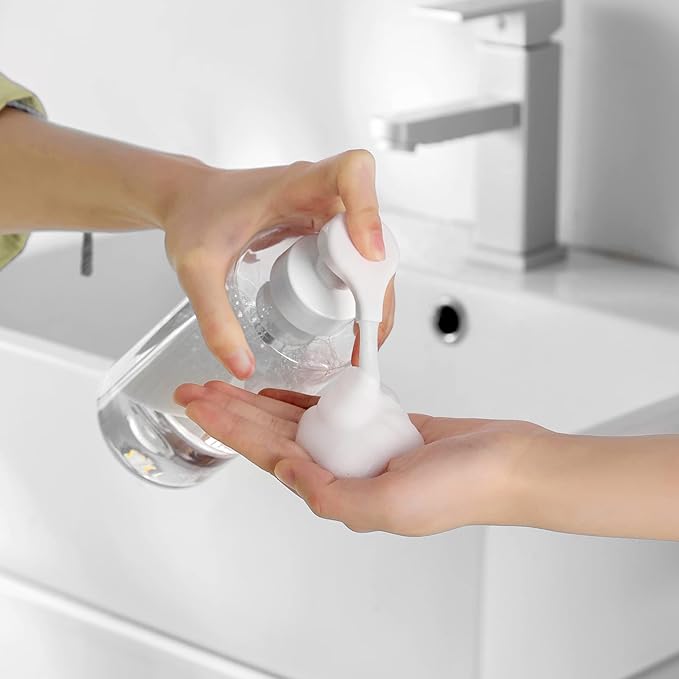 UUJOLY Foaming Soap Dispenser, 17 OZ Refillable Plastic Soap Pump Bottle for Liquid Soap, Shampoo, Body Wash, 2 Pcs, Clear