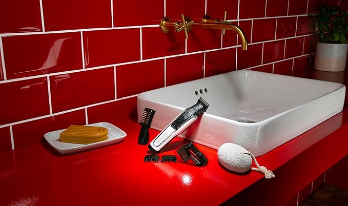 Remington WETech Body Grooming Kit with XL Dual-Sided Trimmer with 3-Length Comb & 3 Additional Combs with 10% Larger Blades & Ergonomic Handle for Fast and Easy Trimming