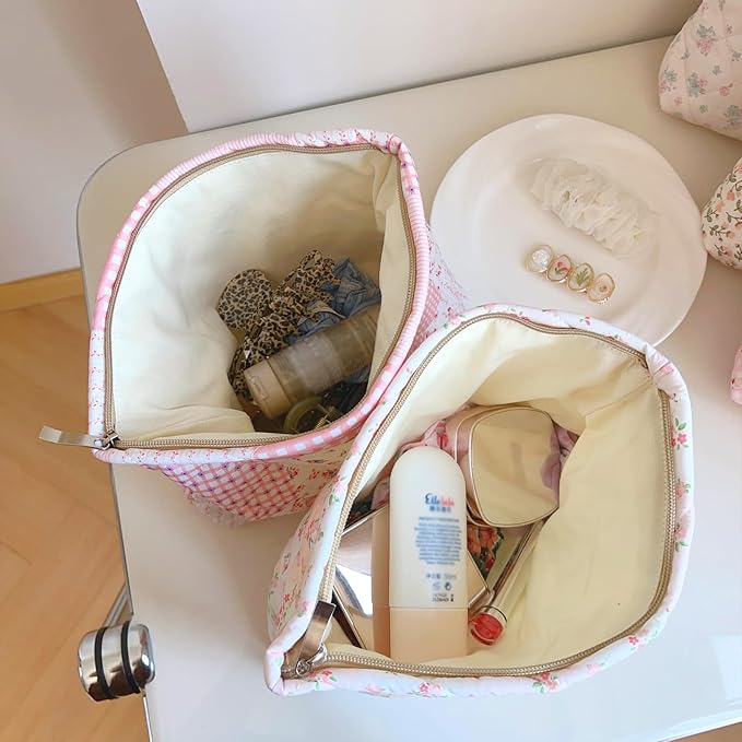 Floral Makeup Bag Large Cotton Quilted Cosmetic Makeup Bag Organizer, Cottagecore Aesthetic Portable Pouch Purse Toiletry Bag for Women Girls Travel accessories