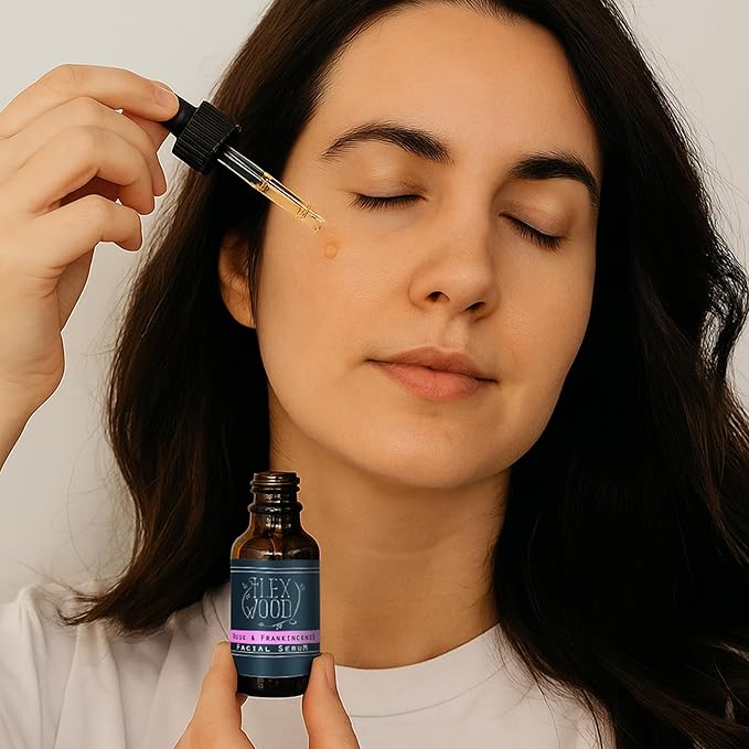 The Ilex Wood - Rose and Frankincense Face Serum - 100% Natural, Vegan, Moisturising, Anti Ageing, Wrinkle & Line Reducing, Cruelty Free, Plastic Free, Handcrafted - 20ml (0.68 fl oz)