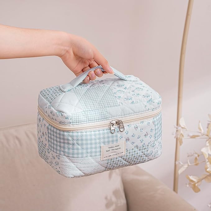 uekeboag 3Pcs Quilted Cotton Makeup Bag,Coquette Quilted Toiletry Bag for Women and Girls,Floral Coquette Pouch,Cute Kawaii Travel Cosmetic Bags(3Pcs Bluepatchwork)