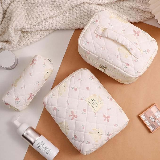 uekeboag 3Pcs Quilted Cotton Makeup Bag,Coquette Quilted Toiletry Bag for Women and Girls,Floral Coquette Pouch,Cute Kawaii Travel Cosmetic Bags(3Pcs Bear Bow)