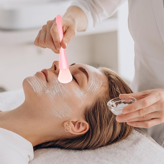 Silicone Face Mask Applicator, 2 Pcs Soft Skin Care Brush Double Head Moisturizers and Facial Mud Mask Applicator Face Cream Spoon Beauty Makeup Scrubber Facial Skin Care Tools for Apply Lotion