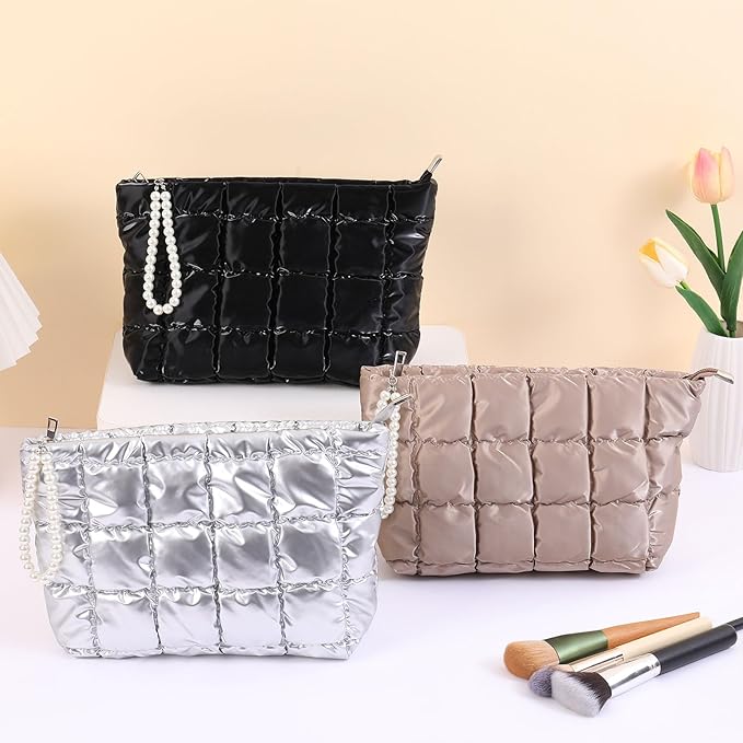 Puffer Quilted Makeup Bag Travel Cosmetic Bag Portable Puffy Checkered Toiletry Pouch Skincare Organizer Purse Pencil Case (Black)
