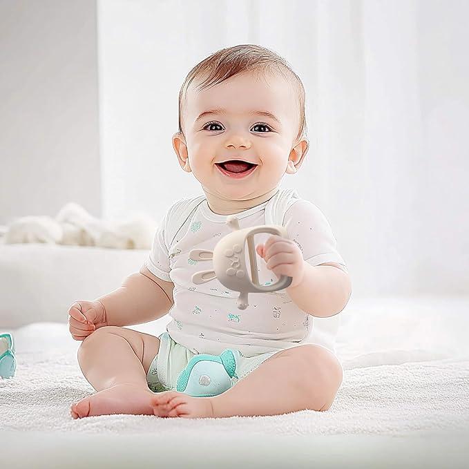 Children Teething Toy, Soft Flexible Texture, 12x12x4.5cm, Gum Massager, Care Accessories, Adorable Bunny Design, Ideal for 6-12 Months Boy Girl