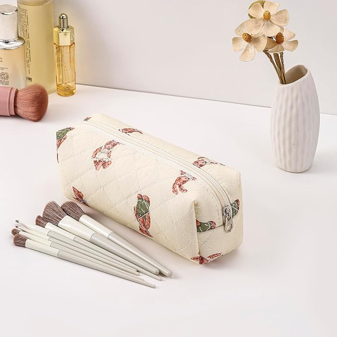 Cute Floral Makeup Brush Bag Small Cotton Quilted Cosmetic Bag for Women Travel Toiletry Zipper Make Up Pouch (Bear)