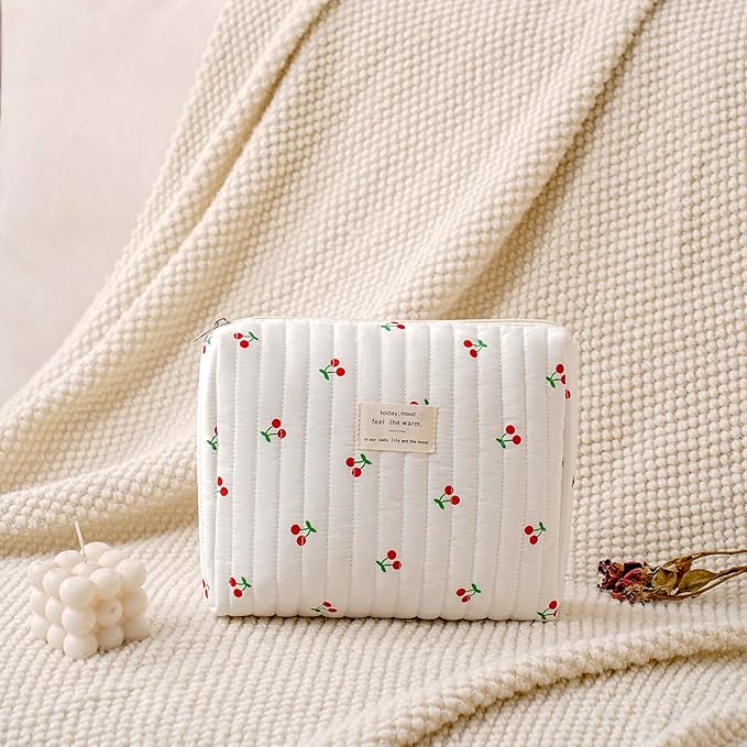 uekeboag Quilted Cotton Makeup Bag,Coquette Quilted Toiletry Bag for Women and Girls,Floral Coquette Pouch,Cute Kawaii Travel Cosmetic Bags(Striated Cherry)