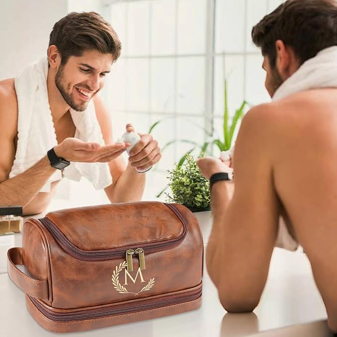 Personalized Leather Toiletry Bag For Men, Engraved Initial Travel Toiletry Bag for Men, Travel kit for Him, Ideal Gift for Him Dad Father Son Husband Grandpa Lover Christmas Anniversary Birthday(O)