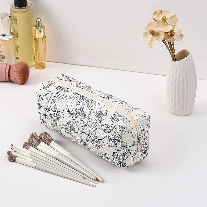 Cute Floral Makeup Brush Bag Small Cotton Quilted Cosmetic Bag for Women Travel Toiletry Zipper Make Up Pouch (Navy Floral)