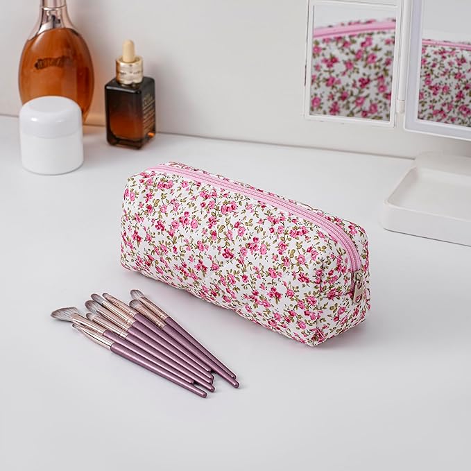 Cute Floral Makeup Brush Bag Small Cotton Quilted Cosmetic Bag for Women Travel Toiletry Zipper Make Up Pouch (Red Floral)
