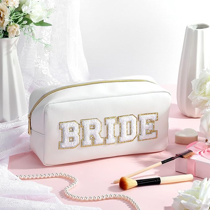 Oudain 2 Pcs Bride and Groom Makeup Bag Letter Patch Cosmetic Travel Toiletry Bag Women PU Leather White Portable Bride Purse Wedding Pouch for Bridal Shower Gift Bachelorette Party Favor