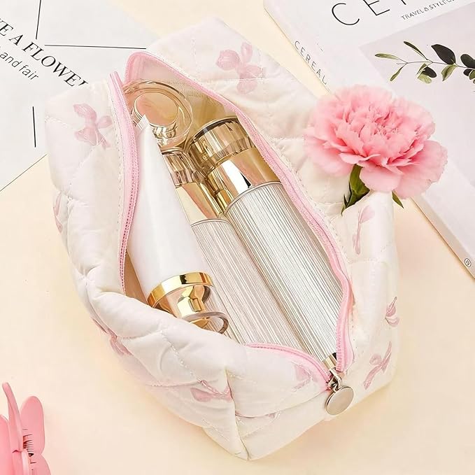 Floral Makeup Bag,Floral Quilted Make Up Bag,Large Cosmetic Bag,Fashionable Travel Makeup Pouch, Cute Portable Storage Bag,Puffy Coquette Makeup Bag, Attractive Quilted Pouch