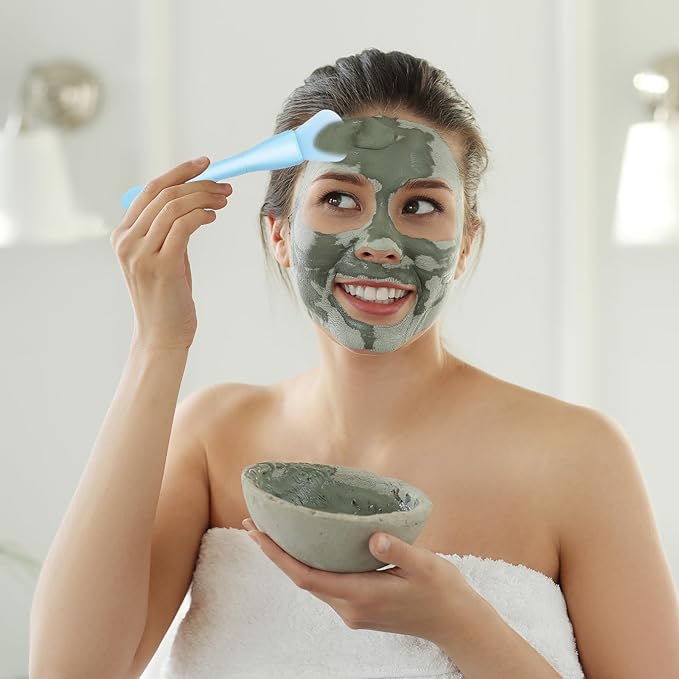 Silicone Face Mask Applicator, 2 Pcs Soft Skin Care Brush Double Head Moisturizers and Facial Mud Mask Applicator Face Cream Spoon Beauty Makeup Scrubber Facial Skin Care Tools for Apply Lotion