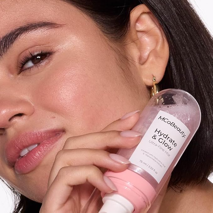 MCoBeauty - Hydrate and Glow Ultra Fine Mist Spray - Watermelon Scented Face and Body Spray with Aloe Vera - Contains Hyaluronic Acid and Shimmer - 90ml