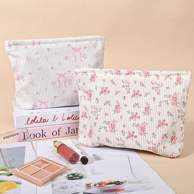 Cute Makeup Pouch for Women Flower Small Make Up Bag for Purse Zipper Initial Cosmetic Bags Pouches for Purse Aesthetic Travel Toiletrybags Gift,Red Floral