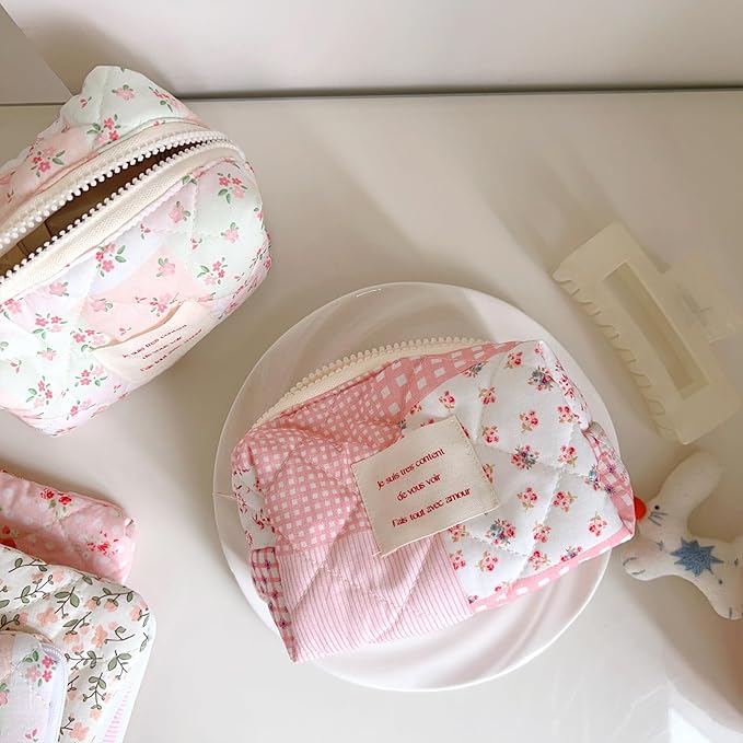 2 Pieces Floral Makeup Bag, Cute Travel Quilted Cotton Small Cosmetic Bag Organizer, Coquette Aesthetic Preppy Pouch Purse Toiletry Bag for Women Girls accessories