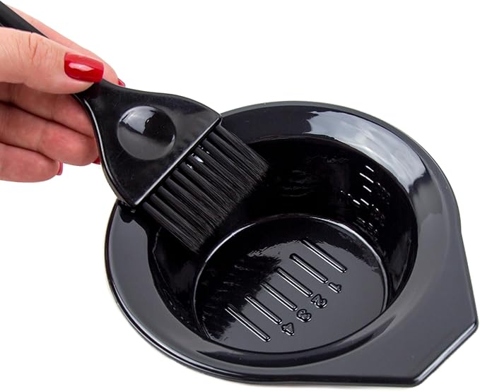 Disposable Dye Mixing Bowls 50 Pack - Plastic Color Containers for Salon and Professional Use - Lightweight Tools for Coloring Application