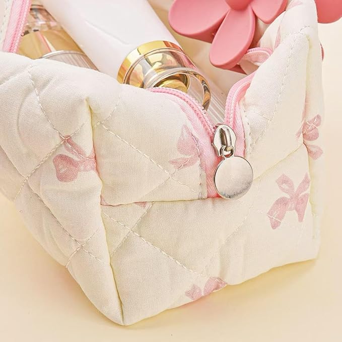 Floral Makeup Bag,Floral Quilted Make Up Bag,Large Cosmetic Bag,Fashionable Travel Makeup Pouch, Cute Portable Storage Bag,Puffy Coquette Makeup Bag, Attractive Quilted Pouch