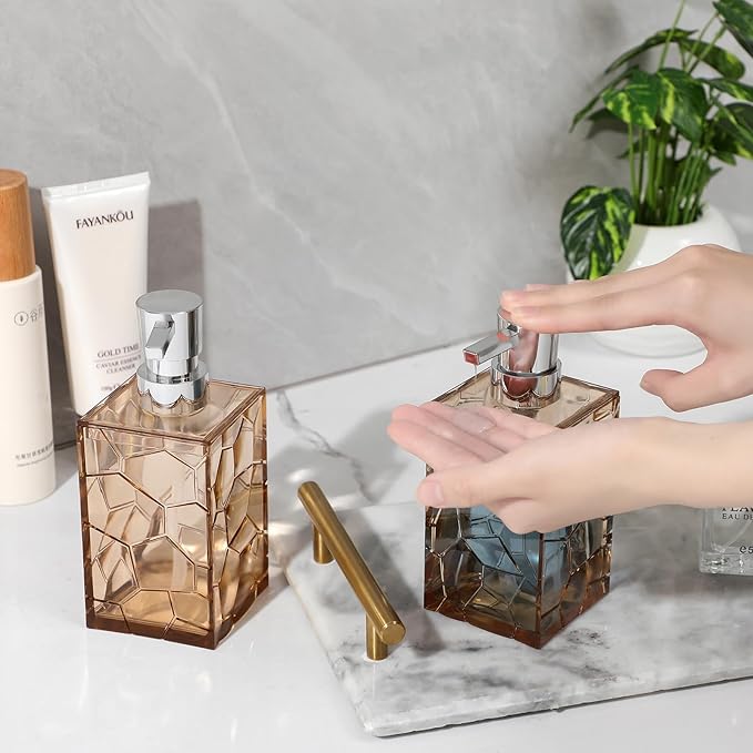 Hand Soap Dispenser, Clear Acrylic Plastic Liquid Pump Bottles Refillable Lotion Dispenser for Bathroom Decor Kitchen College Dorm, Light Brown