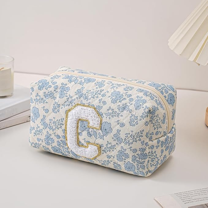 JOVAKIT Alphabet Makeup Bag Cosmetic Bag for Women, Christmas Gifts for Girls Age 6-18, Floral Flowers Coquette Travel Toiletry Zipper Make Up Pouch Organizer Trendy Stuff (Blue Floral C)