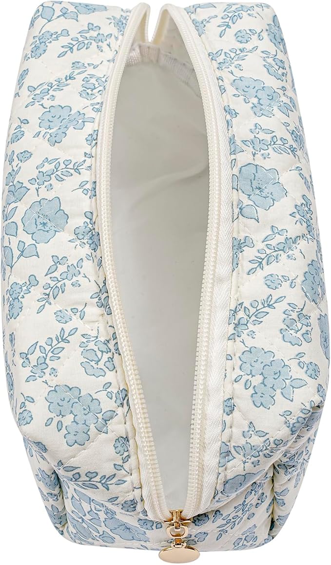 Cute Square Floral Cotton Makeup Cosmetic Bag for Women Girls, Travel Quilted Zipper Make Up Bag, Square Flowers Organizer Case Kawaii Makeup Cosmetic Travel Cloth Pouch (Blue Floral)