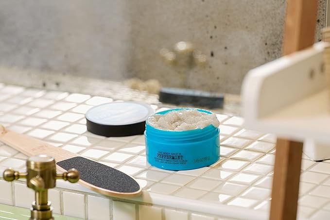 The Body Shop Peppermint Reviving Pumice Exfoliating Foot Scrub, 3.4 Fl Oz