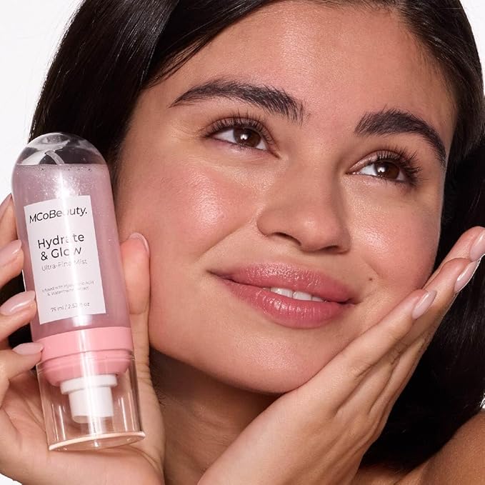 MCoBeauty - Hydrate and Glow Ultra Fine Mist Spray - Watermelon Scented Face and Body Spray with Aloe Vera - Contains Hyaluronic Acid and Shimmer - 90ml
