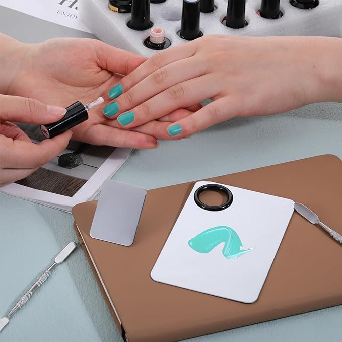 2 Pcs Makeup Mixing Palette with 2 pcs Foundation Spatula, Stainless Steel Cosmetic Makeup Palette Professional Nail Mixing Tray for Foundation, Lipstick, Nail Art and More