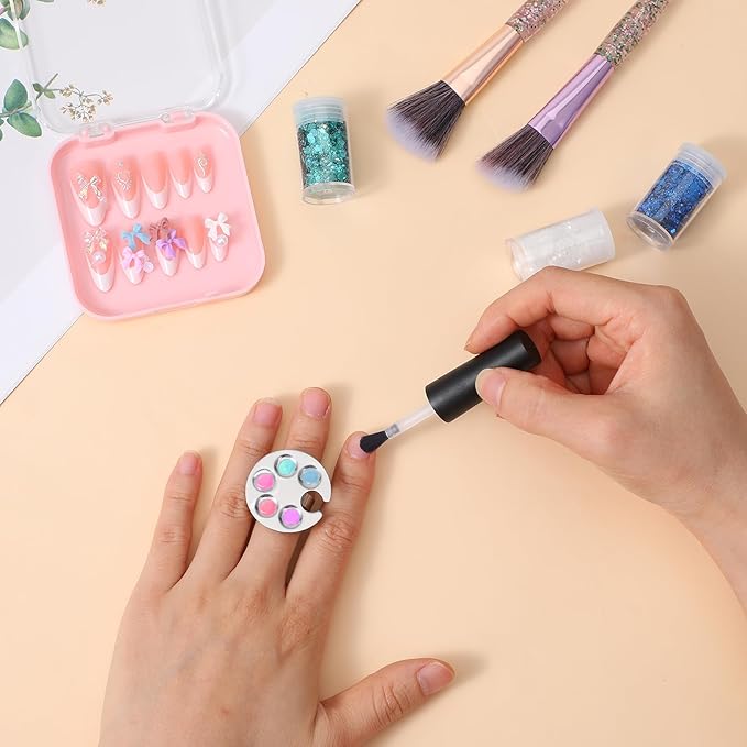 4 Pack Mini Nail Art Palette, Nail Polish Mixing Plate Metal Manicure Palettes Tools with Finger Rings Nails Art Tools Makeup Palette for Mixing Nail-Art Foundation Cosmetic
