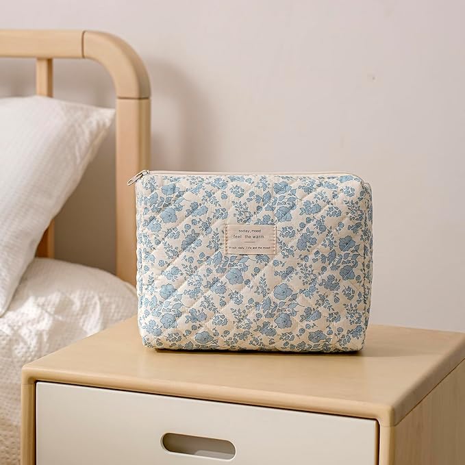 uekeboag Quilted Cotton Makeup Bag,Coquette Quilted Toiletry Bag for Women and Girls,Floral Coquette Pouch,Cute Kawaii Travel Cosmetic Bags(05Light Blue Flower)