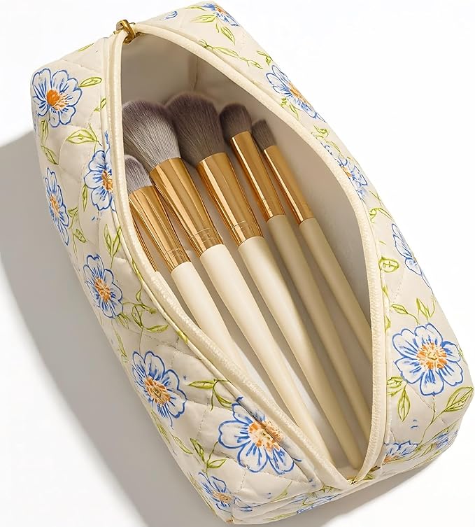 Floral Quilted Cotton Makeup Bag for Women, Large Capacity Travel Cosmetic Pouch with Zipper, Cute Toiletry & Brush Organizer, Kawaii Makeup Storage Case – Blue Flowers