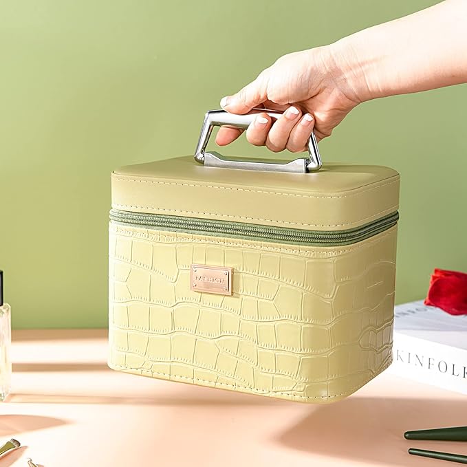Fashion makeup box, Portable leather hard cosmetic case with mirror, Professional train case make up box for women adults. (Green)
