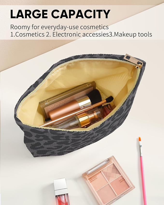 Classical Sexy Makeup Pouch for Women Small Make Up Bag for Purse Zipper Initial Makeup Cosmetic Bags Pouches for Purse Aesthetic Travel Toiletry Bags, Black Leopard