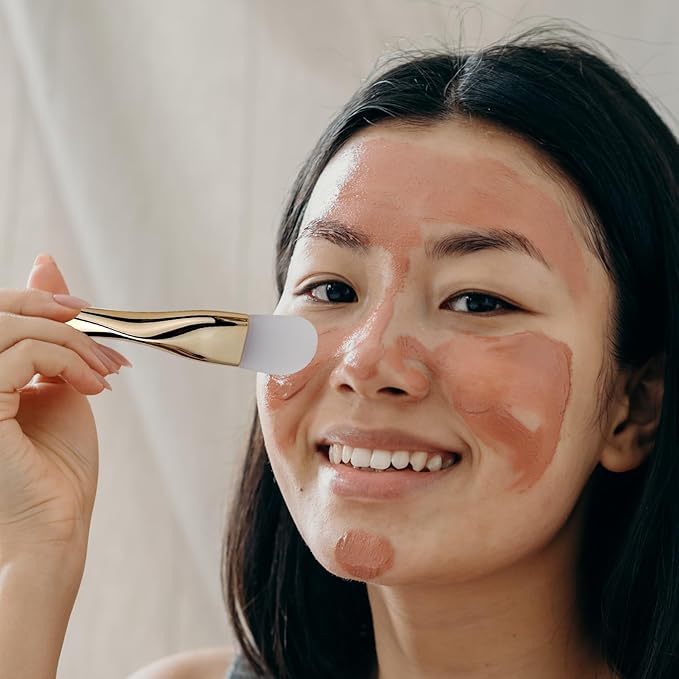 Silicone Face Mask Applicator 2 Packs Dual End Exfoliating Silicone Face Scrubber Soft Makeup Beauty Brush Tools for Clay, Cream, Gel, and Mud Facial Masks (Gold&Silver)