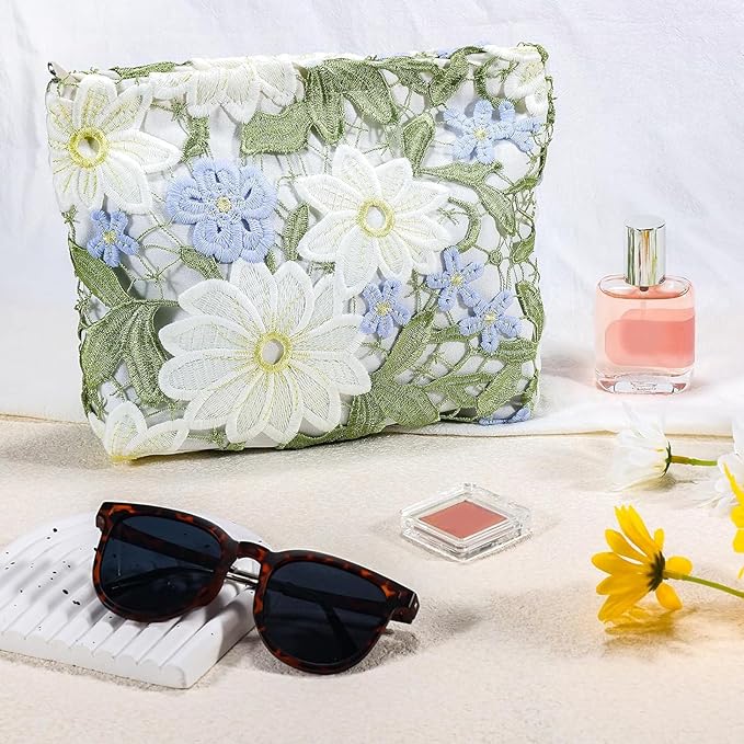 Flower Makeup Bags Travel Large Floral Cosmetic Bag for Women Cute Makeup Pouch Zippered Portable Toiletry Bag Lace Trendy Aesthetic Make up Organizer Bag Cosmetic Pouch for Purse