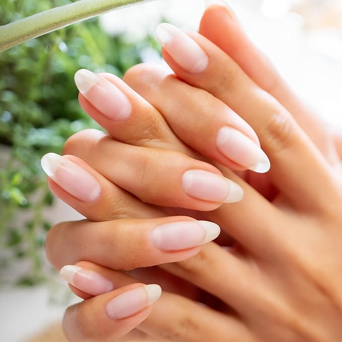 Gelish Mini Nourish Cuticle Oil - Hydrating & Nourishing Formula for Healthy Nails & Cuticles - Quick Absorbing, Non-Greasy, Ideal for Home & Professional Use (0.3 Fl Oz)