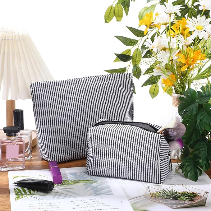 2 Pcs Makeup Bag Set Cute Cosmetic Pouch for Women Seersucker Travel Toiletry Bag Preppy Small Makeup Purse Pouch Aesthetic Skincare Brushes Storage Organizer for Valentine Women(Black)