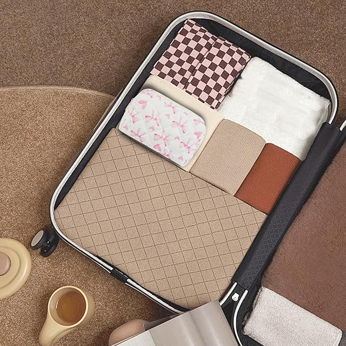 Quilted Makeup Bag Floral Cotton Make up Bag Puffy Coquette Makeup pouch Aesthetic Cute Travel Toiletry Bag for Women Girls
