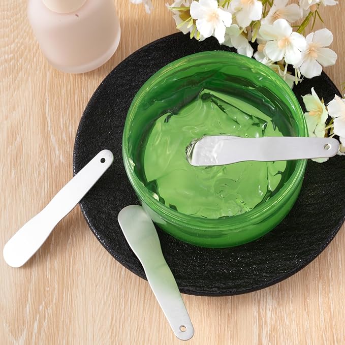 3pcs Mini Stainless Steel Makeup Spatula, 3.35x0.69in Reusable Cosmetic Cream Spatulas Spoon, Silver Facial Skincare Scoop Applicator Massage Beauty Tools for Mixing and Sampling Face Eye Cream