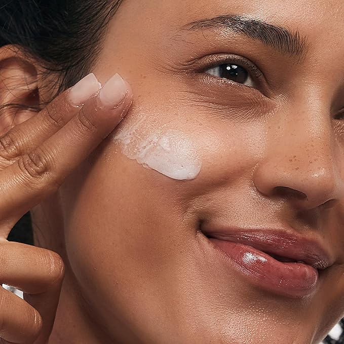 Vasanti Brighten Up! Enzymatic Face Rejuvenator – Powerful Scrub Brightens, Exfoliates and Cleanses Gently with Instant Results for Soft, Smooth and Radiant Skin – Enriched with Papaya, Professional Microcrystals and Aloe - 100% Paraben Free, 100% Vega...