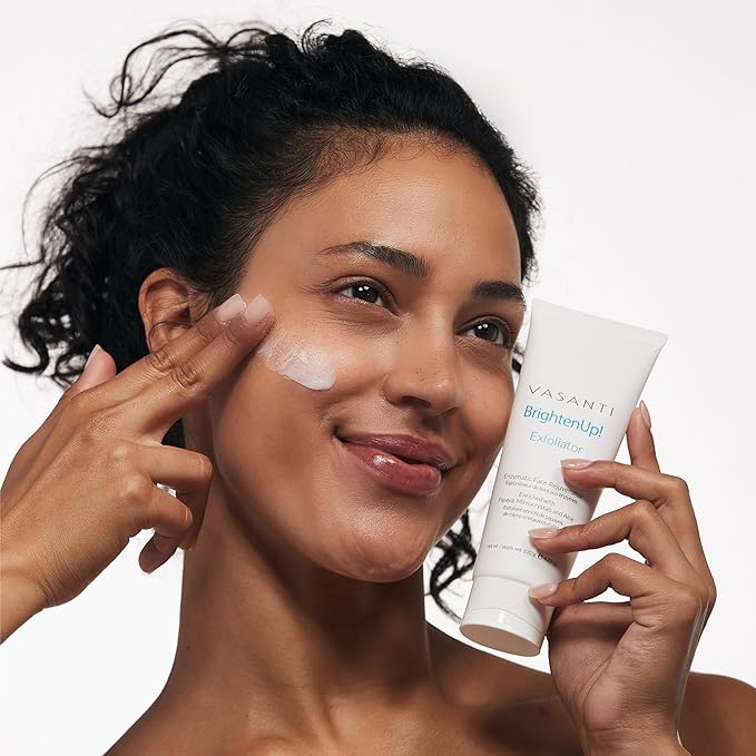 Vasanti Brighten Up! Enzymatic Face Rejuvenator – Powerful Scrub Brightens, Exfoliates and Cleanses Gently with Instant Results for Soft, Smooth and Radiant Skin – Enriched with Papaya, Professional Microcrystals and Aloe - 100% Paraben Free, 100% Vega...