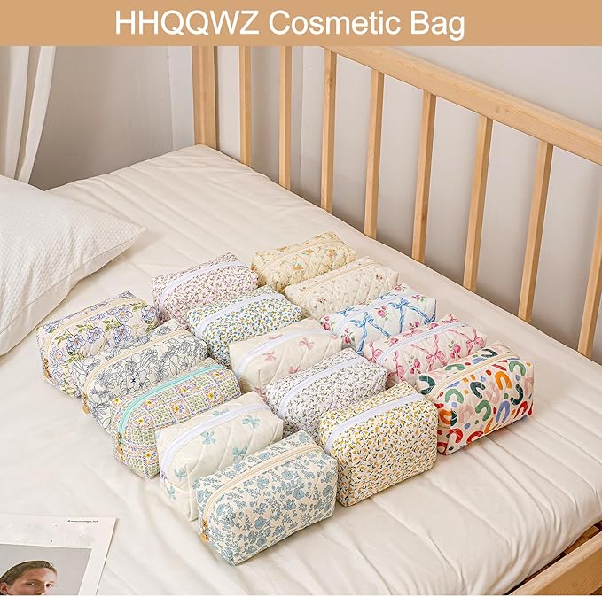 Makeup Bag Travel Cosmetic Bag for Women Girls, Zipper Make Up Pouch, Floral Flowers Toiletry Organizer Makeup, Portable Storage Bag, Cosmetic Travel Cloth Bag (Blue Bow Tie)