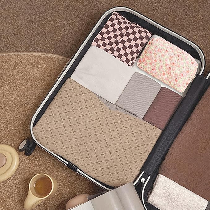 Quilted Makeup Bag Floral Cotton Make up Bag Puffy Coquette Makeup pouch Aesthetic Cute Travel Toiletry Bag for Women Girls