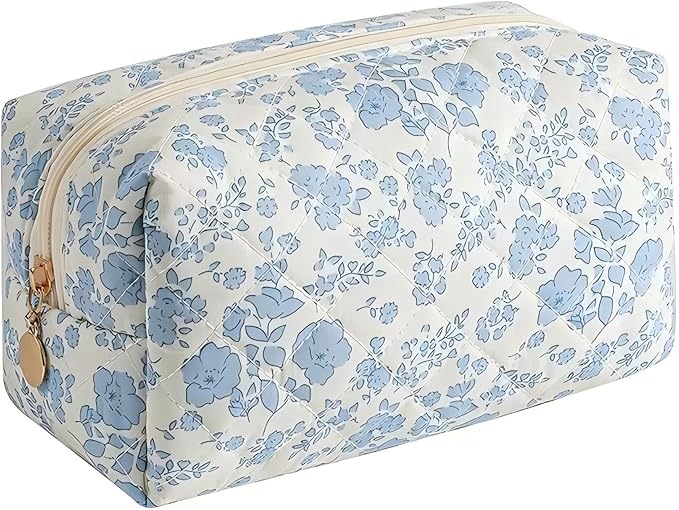 Floral Quilted Cotton Makeup Bag for Women, Large Capacity Travel Cosmetic Pouch with Zipper, Cute Toiletry & Brush Organizer, Kawaii Makeup Storage Case – White/Blue Flowers